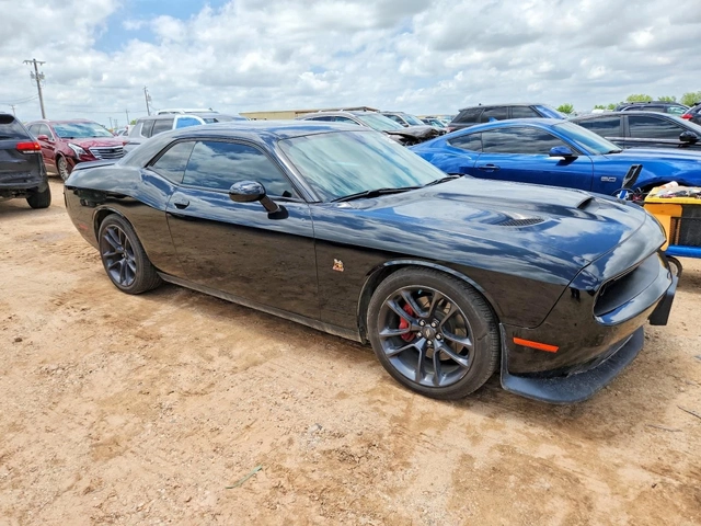 Dodge Challenger 6.4 R/T Scat Pack - автомобили, коли, обяви за нови и употребявани 3