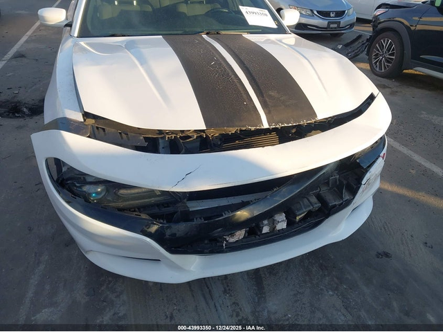 Dodge Charger 3.6L V-6 DOHC, VVT, 292HP All Wheel Drive - автомобили, коли, обяви за нови и употребявани 5