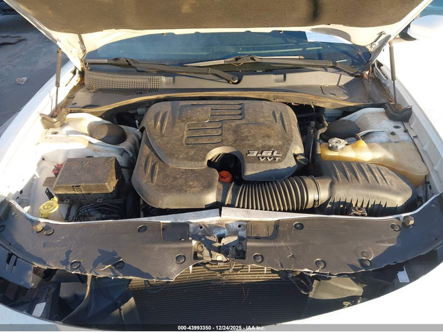 Dodge Charger 3.6L V-6 DOHC, VVT, 292HP All Wheel Drive - автомобили, коли, обяви за нови и употребявани 9