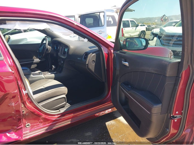 Dodge Charger 3.6L V-6 DOHC, VVT, 292HP Rear Wheel Drive - автомобили, коли, обяви за нови и употребявани 4