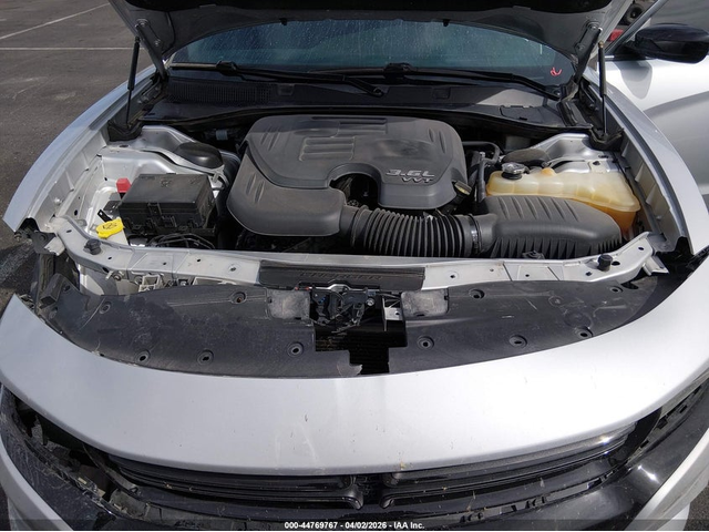 Dodge Charger 3.6L V-6 DOHC, VVT, 292HP Rear Wheel Drive - автомобили, коли, обяви за нови и употребявани 9