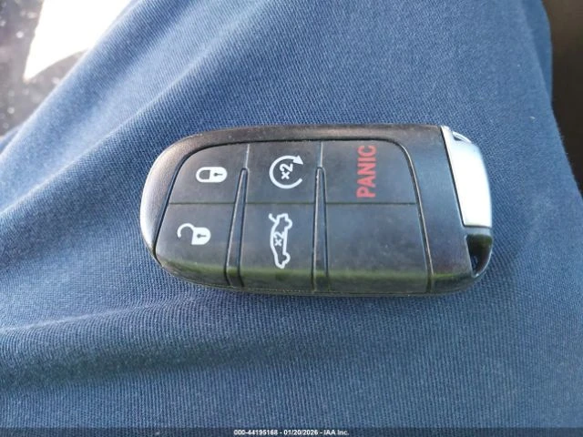 Dodge Charger SXT - автомобили, коли, обяви за нови и употребявани 14