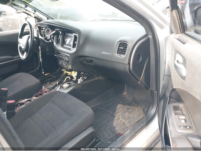 Dodge Charger 5.7L V-8 370HP Rear Wheel Drive - автомобили, коли, обяви за нови и употребявани 4