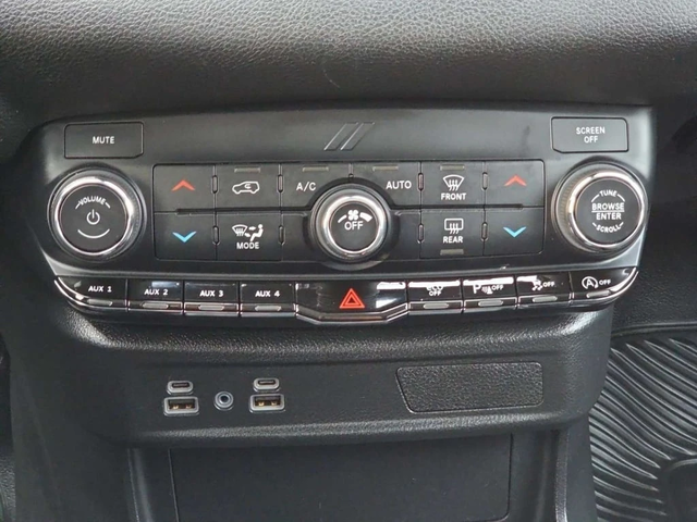 Dodge Durango * Special Service, Pursuit/Enforcer * CARFAX * ЦЕН - автомобили, коли, обяви за нови и употребявани 12