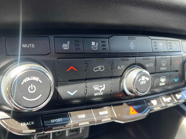 Dodge Durango 5.7L 8cyl AWD - автомобили, коли, обяви за нови и употребявани 12
