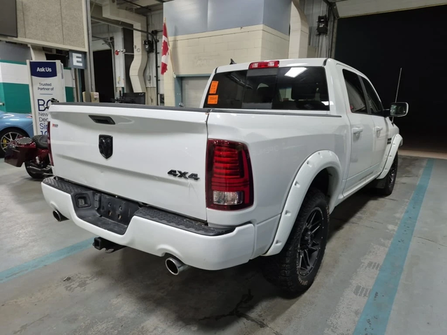 Dodge RAM 1500 * SPORT CREW CAB SHORT BED * CARFAX * ЦЕНА ДО БГ - автомобили, коли, обяви за нови и употребявани 2