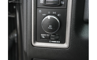 Dodge RAM 1500 2017* 4WD Crew Cab 140.5" Express* V8 HEMI - автомобили, коли, обяви за нови и употребявани 14