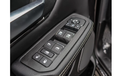 Dodge RAM 1500 Sport Crew Cab 4WD* АвтоКредит* (ЦЕНА ДО БГ)* - автомобили, коли, обяви за нови и употребявани 9