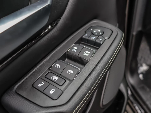 Dodge RAM 1500 Sport Crew Cab 4WD* АвтоКредит* (ЦЕНА ДО БГ)* - автомобили, коли, обяви за нови и употребявани 9