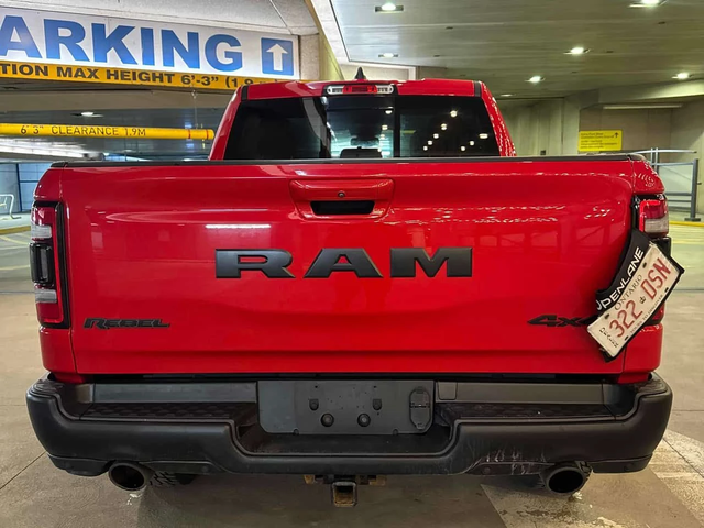 Dodge RAM 1500 * Rebel * PANO* KEYLESS* ПОДГРЕВ* - автомобили, коли, обяви за нови и употребявани 3