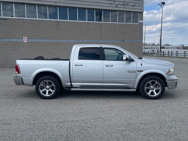Dodge RAM 1500 * Laramie * ОБДУХВАНЕ * КОМПЛЕКТ ГУМИ - автомобили, коли, обяви за нови и употребявани 2