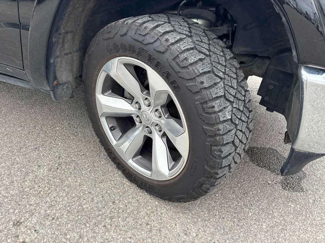 Dodge RAM 1500 Limited / CARFAX / ОБДУХВАНЕ / ВЪЗДУХ - автомобили, коли, обяви за нови и употребявани 6
