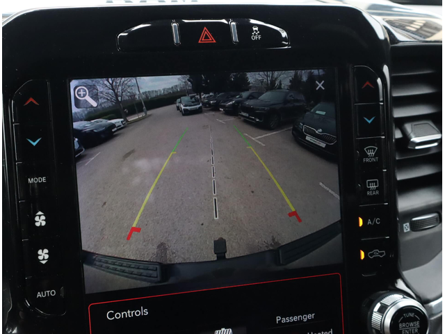 Dodge RAM 1500 5.7 HEMI V8/Crew Cab Long/4WD/Камера/Подгрев - автомобили, коли, обяви за нови и употребявани 12