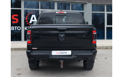 dodge-ram-1500-5-7-hemi-v8-crew-cab-long-4wd-kamera-podgrev - 4