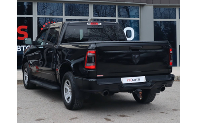 dodge-ram-1500-5-7-hemi-v8-crew-cab-long-4wd-kamera-podgrev - 5