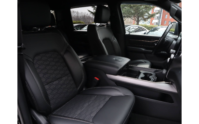 Dodge RAM 1500 5.7 HEMI V8/Crew Cab Long/4WD/Камера/Подгрев - автомобили, коли, обяви за нови и употребявани 7