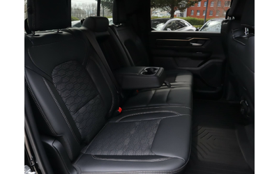 Dodge RAM 1500 5.7 HEMI V8/Crew Cab Long/4WD/Камера/Подгрев - автомобили, коли, обяви за нови и употребявани 8