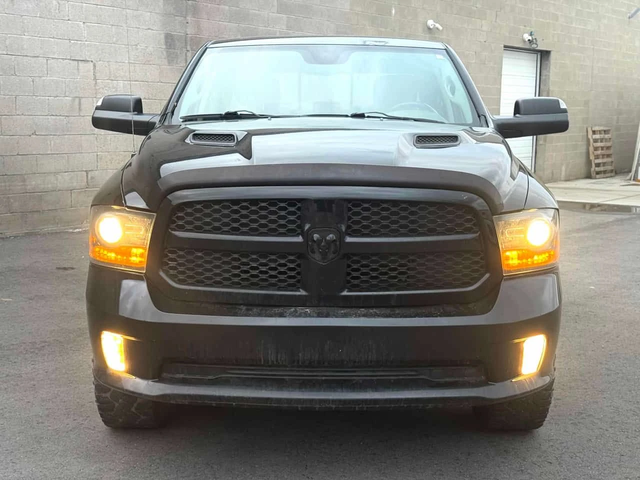 Dodge RAM 1500 * Sport * CARFAX * 5.7 HEMI - автомобили, коли, обяви за нови и употребявани 5