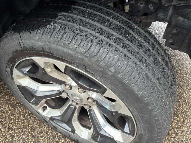 Dodge RAM Limited / КЛИП НА МОТОРА / ВЪЗДУХ - автомобили, коли, обяви за нови и употребявани 6