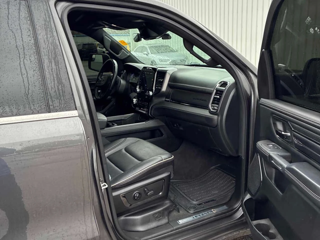 Dodge RAM Limited / КЛИП НА МОТОРА / ВЪЗДУХ - автомобили, коли, обяви за нови и употребявани 9
