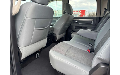 Dodge RAM * Big Horn * PANO* KEYLESS* ПОДГРЕВ* - автомобили, коли, обяви за нови и употребявани 13