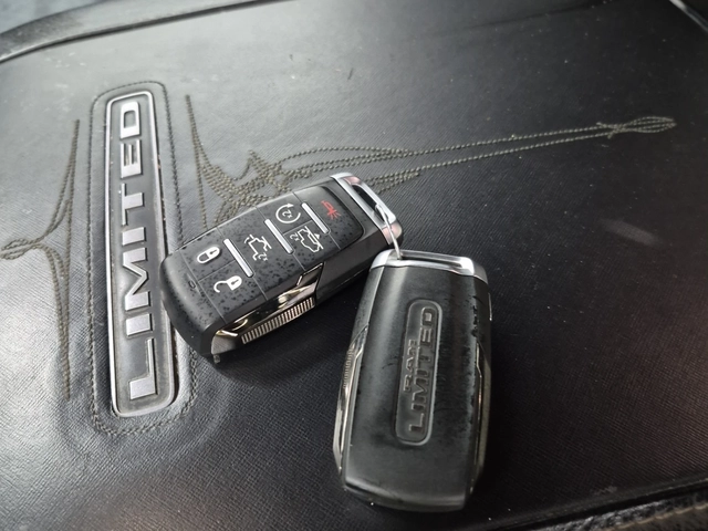 Dodge RAM 1500 Limited/5.7/AWD/H&K/Lane Assist/Blind Spot/Обдух - автомобили, коли, обяви за нови и употребявани 16
