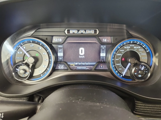 Dodge RAM 1500 Limited/AWD/5.7/H&K/Pano/Обдухване - автомобили, коли, обяви за нови и употребявани 11