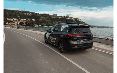 DONGFENG M4-YACHT FORTHING 360 CAMERA - автомобили, коли, обяви за нови и употребявани 8