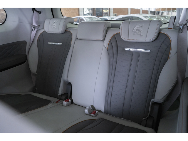 DONGFENG M4-YACHT Forthing M4 - автомобили, коли, обяви за нови и употребявани 4