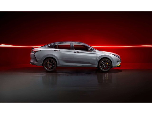 DONGFENG SHINE Е3 - автомобили, коли, обяви за нови и употребявани 1