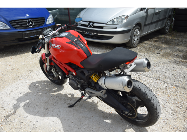 Други Друг Ducati Monster 696 - автомобили, коли, обяви за нови и употребявани 1