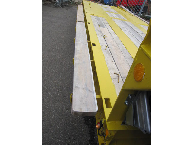 ДРУГИ Kaiser Kaiser - автомобили, коли, обяви за нови и употребявани 6