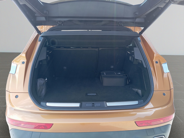 DS 7 CROSSBACK RIVOLI E-TENSE 4X4 - автомобили, коли, обяви за нови и употребявани 13