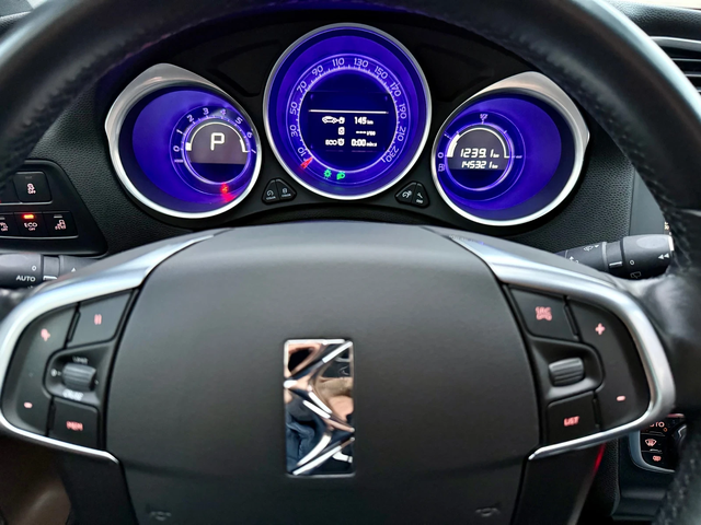 DS DS 4 1.6i AUTOMATIC / EXCLUSIVE - автомобили, коли, обяви за нови и употребявани 11