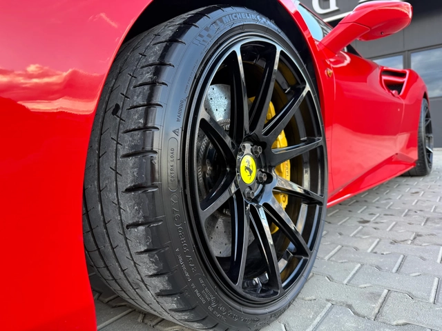 Ferrari 488 488 GTB - автомобили, коли, обяви за нови и употребявани 9