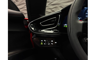 Ferrari 812 Superfast 12 CILINDRI Rosso Corsa CARBON - автомобили, коли, обяви за нови и употребявани 14