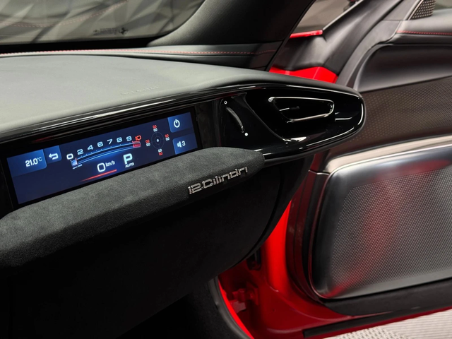 Ferrari 812 Superfast 12 CILINDRI Rosso Corsa CARBON - автомобили, коли, обяви за нови и употребявани 16