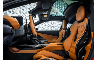 Ferrari 812 Superfast 12 Cilindri Rosso Corsa / Cuoio interior - автомобили, коли, обяви за нови и употребявани 12