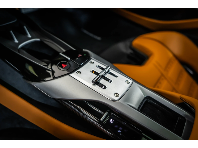 Ferrari 812 Superfast 12 Cilindri Rosso Corsa / Cuoio interior - автомобили, коли, обяви за нови и употребявани 8