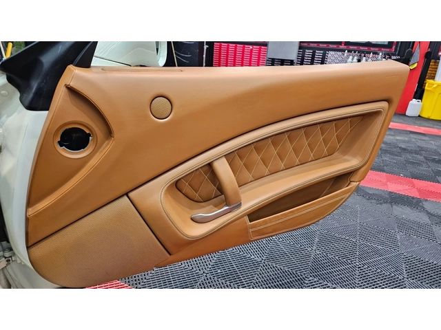 Ferrari California BIANCO AVUS / CUOIO INTERRIOR - автомобили, коли, обяви за нови и употребявани 14