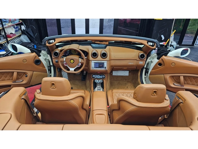 Ferrari California BIANCO AVUS / CUOIO INTERRIOR - автомобили, коли, обяви за нови и употребявани 6