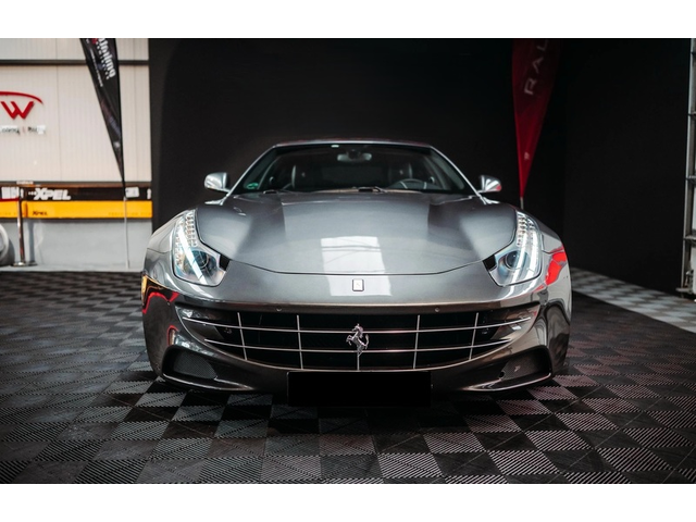 FERRARI FF FF - автомобили, коли, обяви за нови и употребявани 1