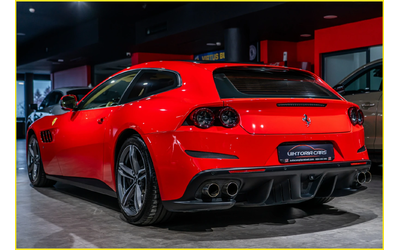 ferrari-gtc4lusso - 4