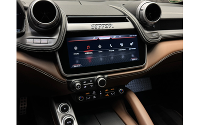 Ferrari GTC4Lusso T V8 Pano* JBL* 360 - автомобили, коли, обяви за нови и употребявани 11