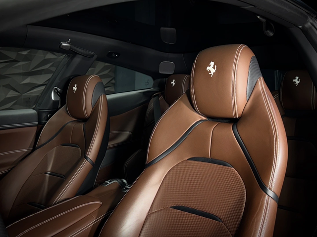 Ferrari GTC4Lusso T V8 Pano* JBL* 360 - автомобили, коли, обяви за нови и употребявани 8