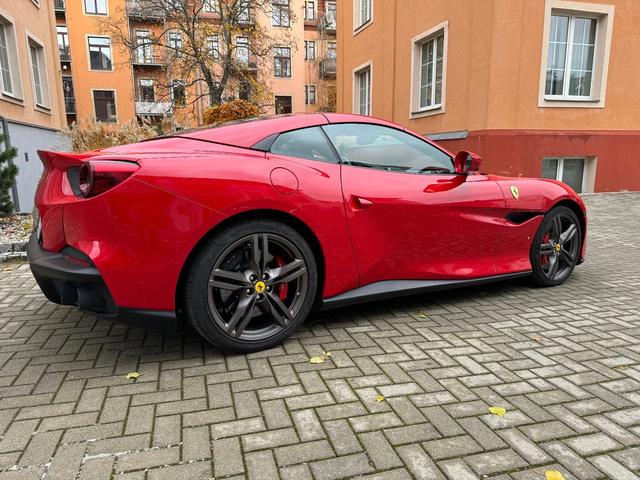 Ferrari Portofino V8 - автомобили, коли, обяви за нови и употребявани 8