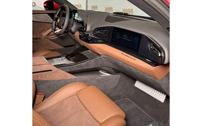 Ferrari Purosangue V12* Carbon* Pano* Display* Ventilation - автомобили, коли, обяви за нови и употребявани 8