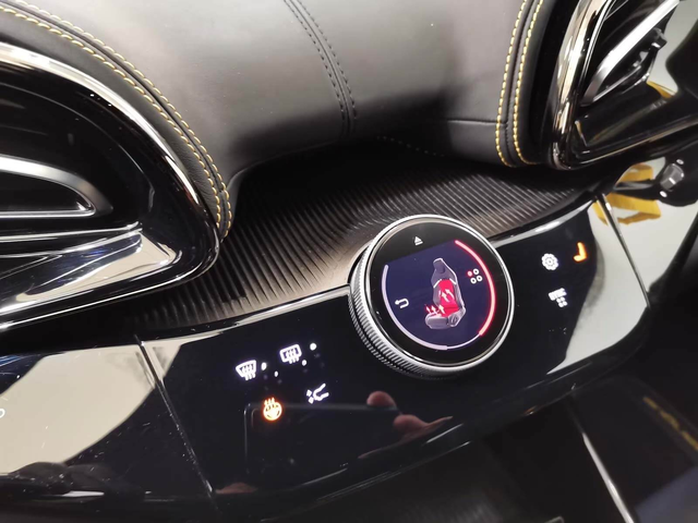 Ferrari Purosangue 6.5 V12/Lift/Камера 360/Massage/Matrix/ - автомобили, коли, обяви за нови и употребявани 10