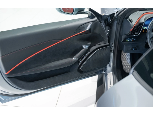 Ferrari Roma - автомобили, коли, обяви за нови и употребявани 7