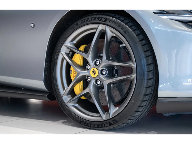 Ferrari Roma - автомобили, коли, обяви за нови и употребявани 8